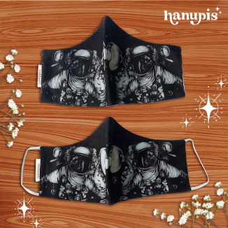 Masker kain motif astronot